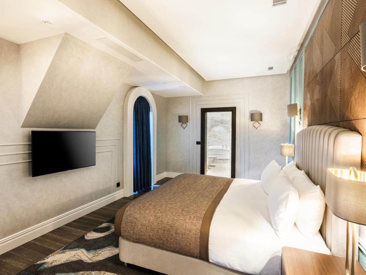 Intercontinental Baku By Ihg Exterior foto A bedroom at the hotel