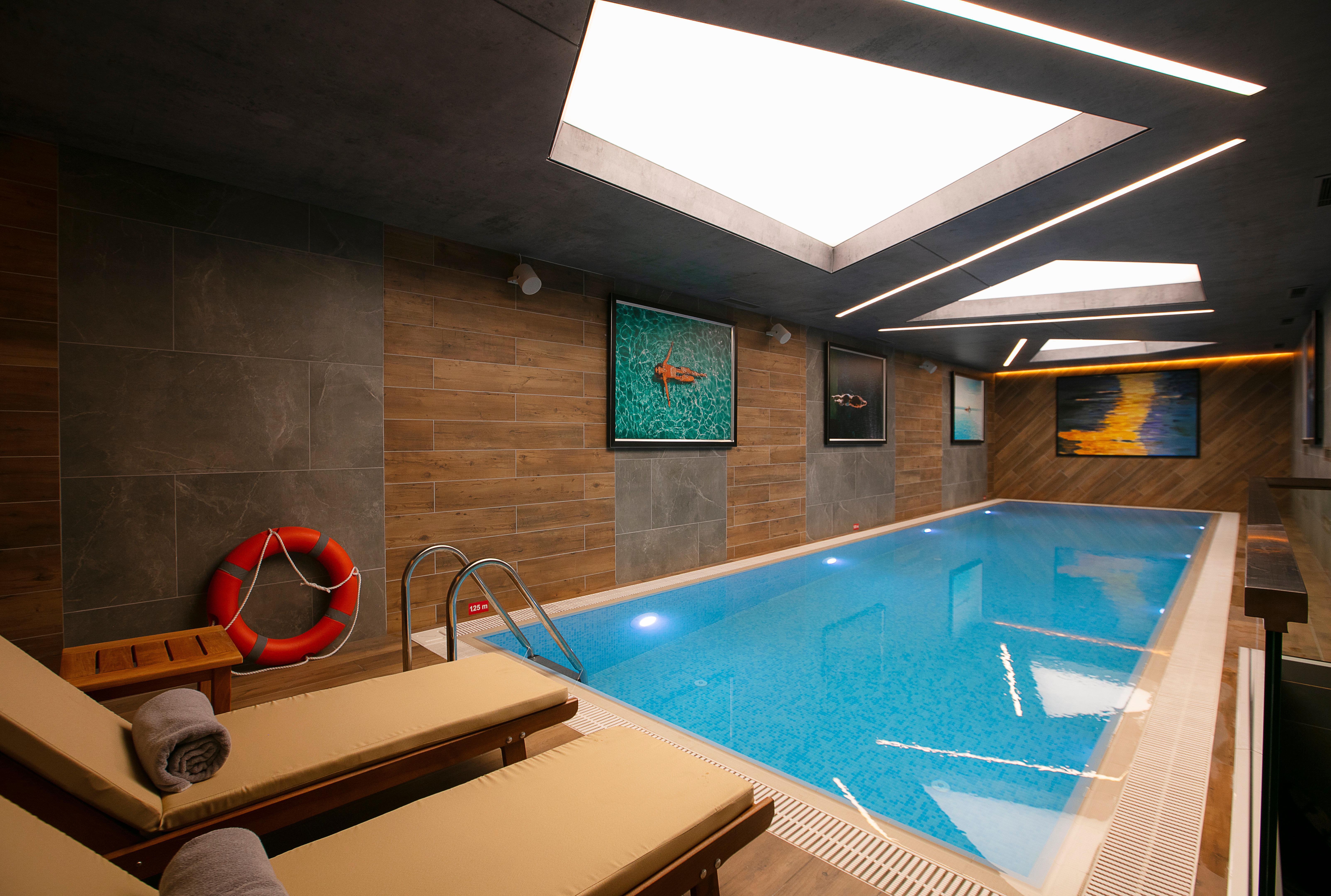Intercontinental Baku By Ihg Exterior foto Swimming pool