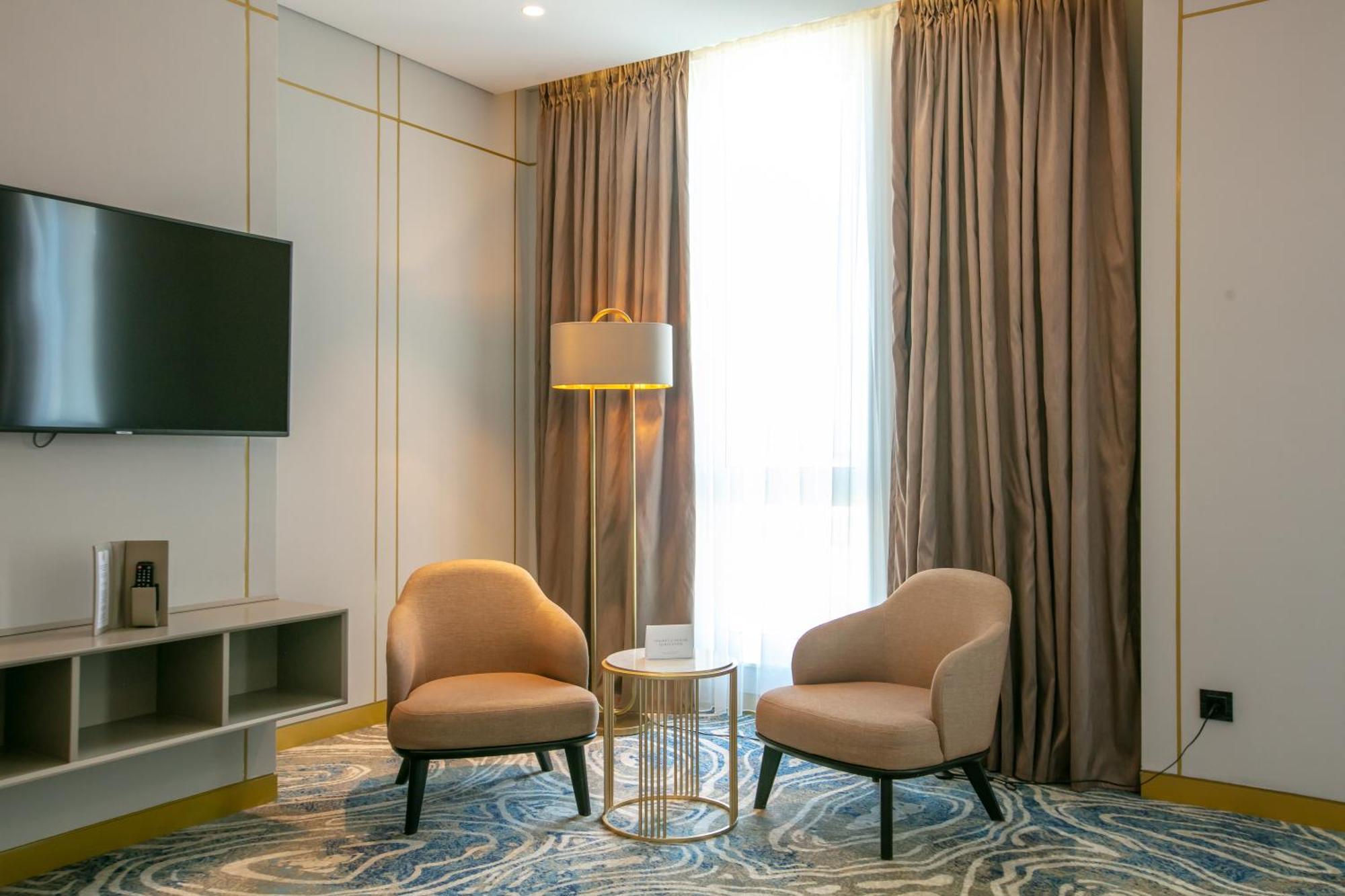 Intercontinental Baku By Ihg Exterior foto A room at the hotel