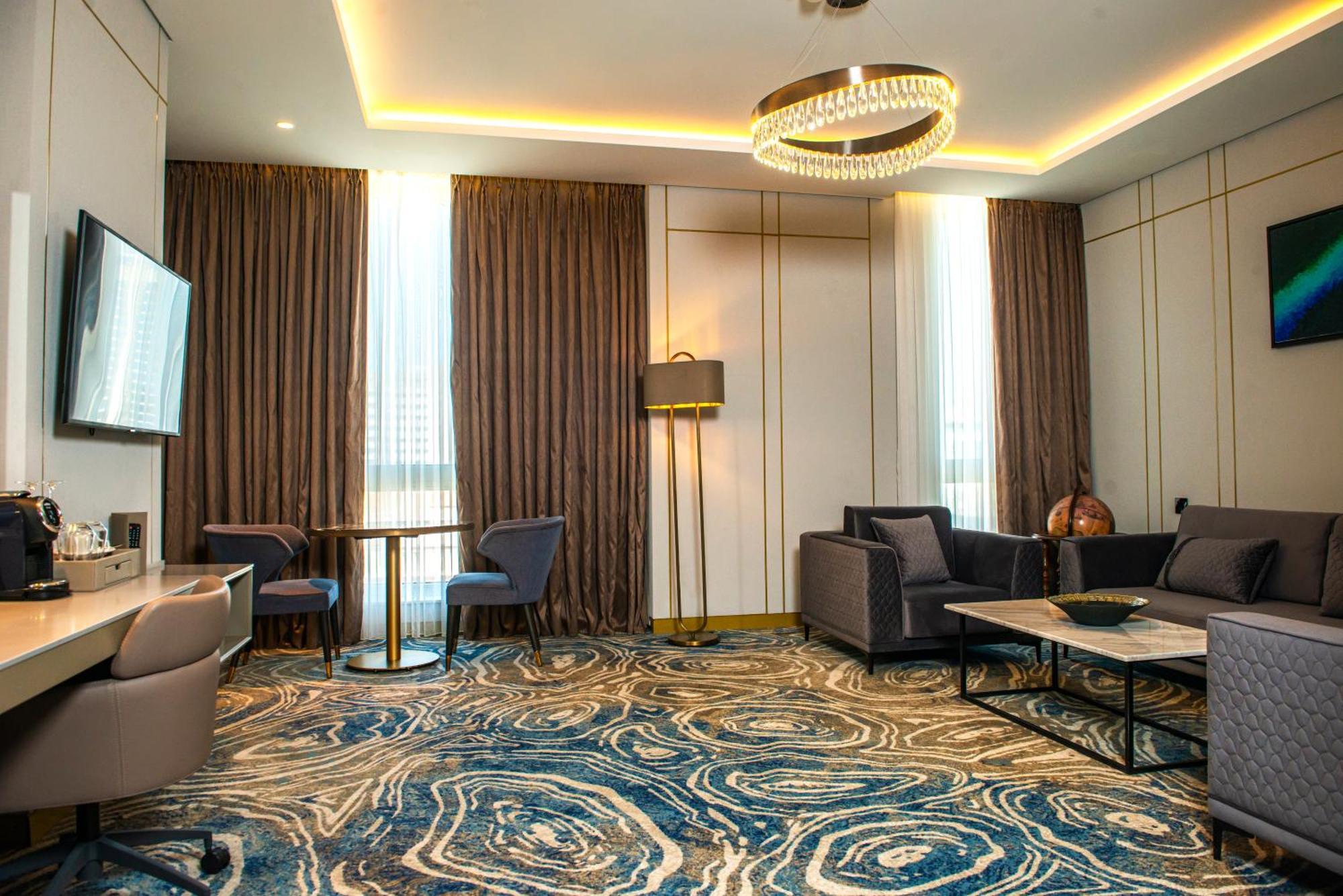 Intercontinental Baku By Ihg Exterior foto Suite room at the hotel